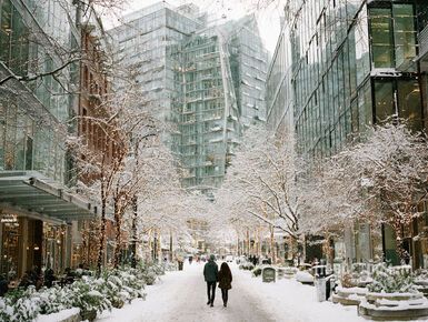 Купить квартиру выгодно: старты продаж в новостройках Москвы и Московской области в декабре