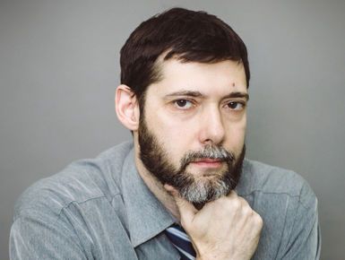 «Законы, хромающие на обе ноги, демографическая яма, поколение 90-х, которое погрязнет в ипотеке» – Юрий Кочетков о московской стройке, программе поддержки семей и новой должности Марата Хуснуллина