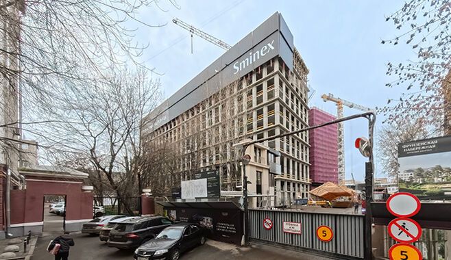 Панорама клубного город-парка «Фрунзенская набережная» в районе Хамовники