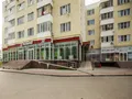 ЖК «Современник». На первом этаже расположены коммерческие помещения. Фото от 06.06.2016 г.