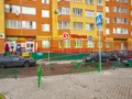 Мкр. 1 мая. На первом этаже расположены коммерческие помещения. Фото от 22.05.2016 г.