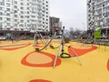 Во дворах устроены оригинальные детские и спортивные площадки. Фото от 14.03.2017 г.