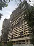 В проекте впервые применена мостовая конструкция в качестве опоры для жилой галереи.