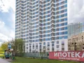 МФК «Флотилия». Корпус 4 и остановка «ул. Флотская». Фото от 13.05.2017 г.