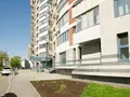 Благоустроенная территория рядом с подъездом. Фото от 06.05.2015 г.