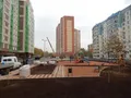 На охраняемой территории «Красково» находятся наземные автостоянки, детские, спортивные площадки. Фото от 14.10.2014 г.