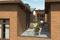 Эксплуатируемая кровля и высокие потолки.