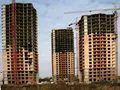 Комплекс состоит из трех 25-этажных монолитно-кирпичных зданий.