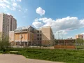 Школа на территории микрорайона. Фото от 05.05.2015 г.