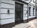 Клубный дом на 1-м Добрынинском пер., 8. Входная группа. Фото от 19.06.2016 г.