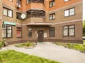 ЖК «Флагман» (Октябрьский пос.). Входная группа. Фото от 15.06.2016 г.
