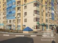 На первых этажах корпусов расположены многочисленные инфраструктурные объекты. Фото от 23.11.2014 г.