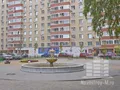 Благоустроенная придомовая территория с фонтаном. Фото от 05.07.2014 г.