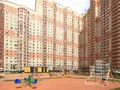 Панорамный вид одного из корпусов ЖК «Лесной городок» и детской площадки. Фото от 05.07.2014 г.