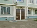 Вход в один из подъездов.  Фото от 13.05.2015 г.