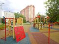 ЖК на ул. Фрунзе. Детская игровая площадка. Фото от 06.07.2016 г.