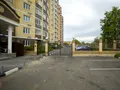 ЖК «Долина Сказок». Территория комплекса огорожена. Фото от 18.06.2016 г.