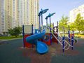 ЖК на ул. Старокачаловской, д. 3, корп. 4 (Северное Бутово). Детская игровая площадка. Фото от 04.07.2016 г.
