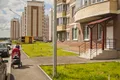 Через дорогу от новостройки расположена рекреационная зона «Черневские пруды».