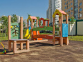 Детская площадка на территории ЖК. Фото от 23.06.2015 г.