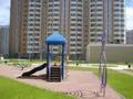 Детская площадка рядом с корпусом 4.