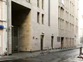 В подземном уровне размещен паркинг, рассчитанный на 94 автомобиля. ЖК «Остоженка, 11». Фото от 21.05.2015 г.