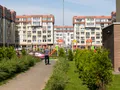 Детские площадки предусмотрены в каждом дворе. Фото от 26.07.2017 г.