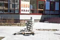 В самом ближнем к Монинскому шоссе корпусу (номер 2) почти готов к открытию супермаркет «Дикси».
