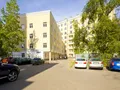 ЖК «Дом на Красина». Места для парковки автомобилей. Фото от 10.08.2016 г.