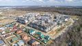 Жилой комплекс соседствует частным сектором. Аэрофотосъемка от 11.04.2019.