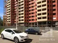 Парковка на территории комплекса. Фото от 25.07.2014 г.
