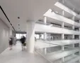 Холл.