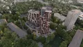 В составе комплекса две жилые секции.