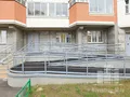 У подъезда одного из корпусов. Фото от 10.07.2014 г.
