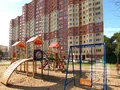 Детская площадка около ЖК. Фото от 05.07.2014 г.