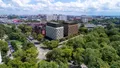 Комплекс включает в себя две башни, названные в честь инженера и архитектора Владимира Шухова, и коллекционера и издателя Ивана Бекетова.