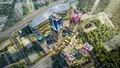 В пешей доступности есть все необходимое: метро «Народное Ополчение».