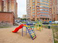 Детская площадка на территории ЖК. Фото от 20.06.2015 г.