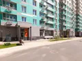 ЖК «LIFE-Митинская ECOPARK». Отделка входных групп в корпусе 1. Фото от 16.08.2017 г.