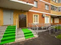 ЖК «Алексеевская роща». Входная группа. Есть пандусы для малобильных граждан. Фото от 22.05.2016 г.