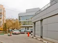 Въезд на территорию комплекса ограничен шлагбаумом. Фото от 28.03.2015 г.