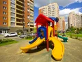 Мкр. «Белая Дача». Детская игровая площадка. Фото от 10.06.2016 г.