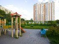 ЖК на Черноморском б-ре, д. 4. Детская игровая площадка. Фото от 01.06.2016 г.