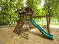 ЖК «Флагман» (пос. Удельная). Детская игровая площадка. Фото от 15.06.2016 г.