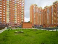 ЖК «Жемчужина Виктории». Двор между корпусами 1 и 2. Фото от 14.06.2017 г.