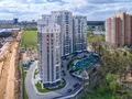 ЖК «Панорама Сколково». Детская площадка и придомовая парковка. Аэрофотосъемка. Фото от 13.05.2017 г.