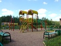 Детская площадка на территории ЖК. Фото от 23.06.2015 г.