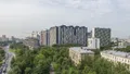 Новостройка расположена рядом с жилыми домами. Аэрофотосъемка. Фото от 16.06.2020 г.