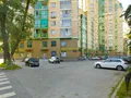 ЖК «Каменный Цветок». Места для парковки автомобилей. Фото от 07.08.2016 г.