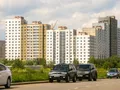 ЖК «Славянка-Сколково». Ход строительства. Вид с дороги. Фото от 18.07.2017 г.